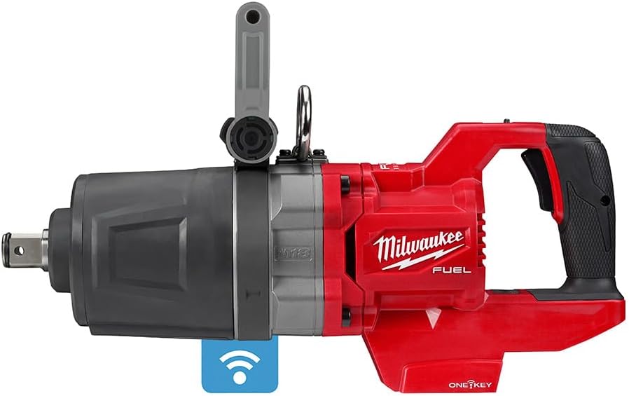 Milwaukee Fuel M18 Impact Wrench and Unscrewing