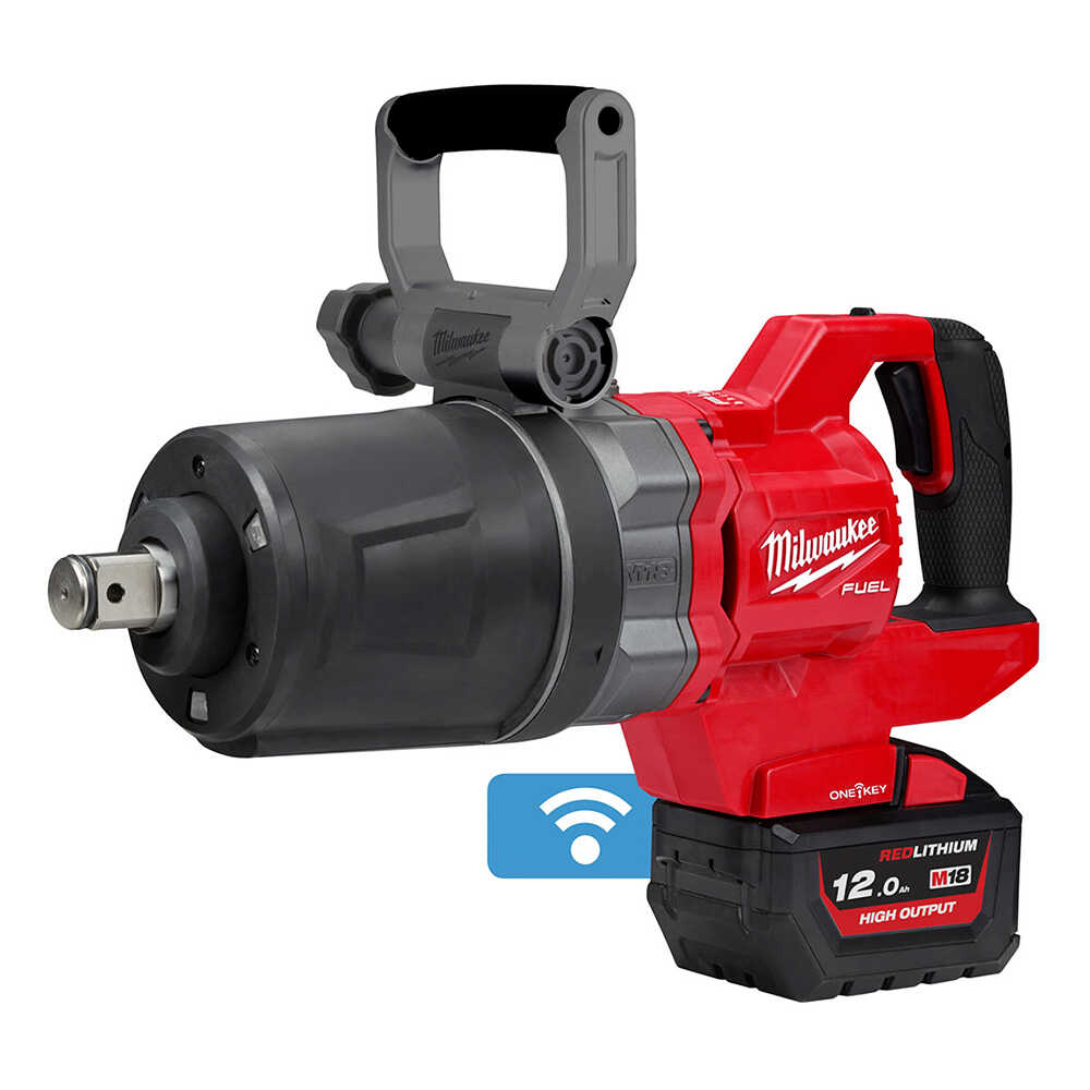 Milwaukee Fuel M18 Impact Wrench and Unscrewing